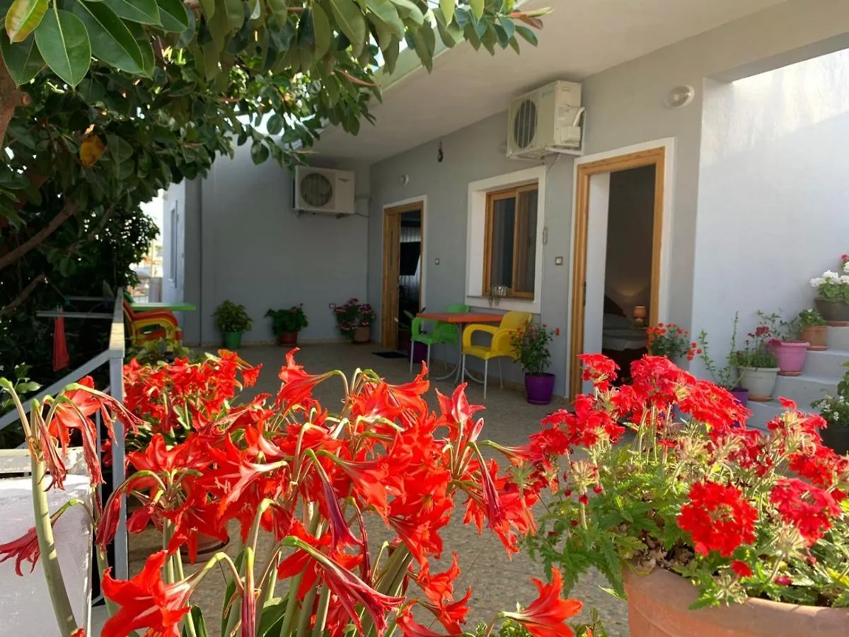 Albi'S Guesthouse Ksamil Guest house
