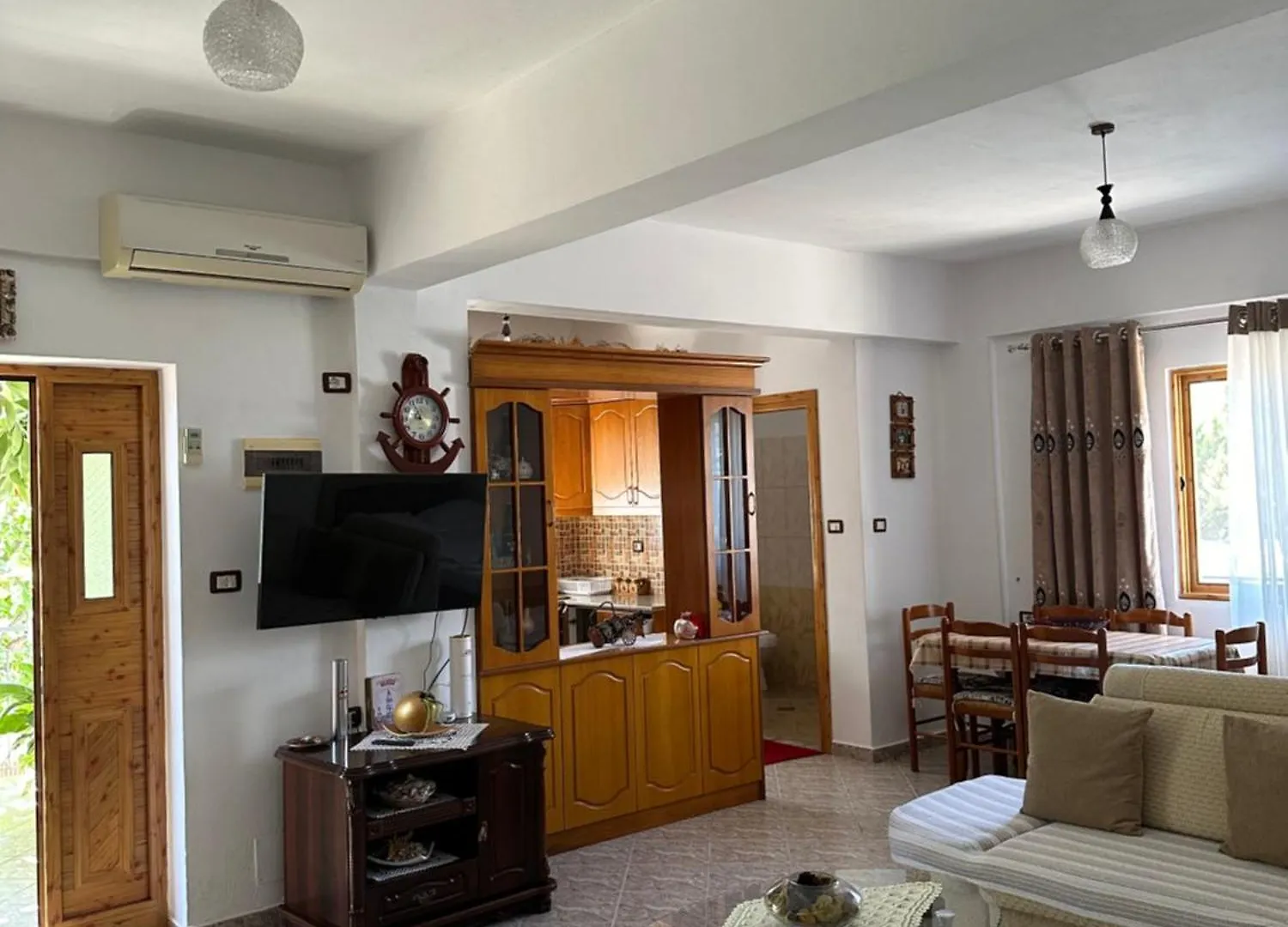 Albi'S Guesthouse Ksamil Albania