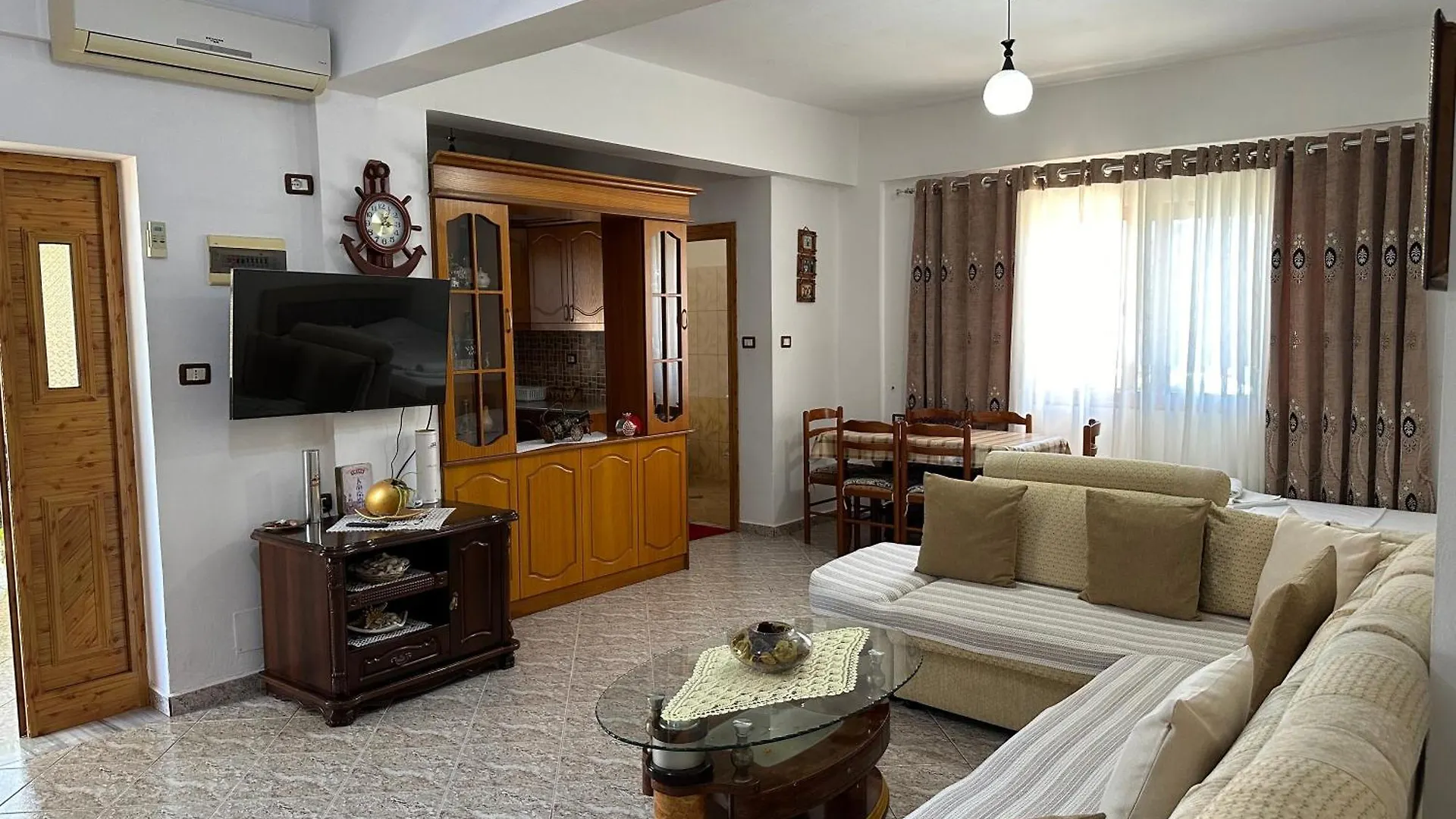 Albi'S Guesthouse Ksamil