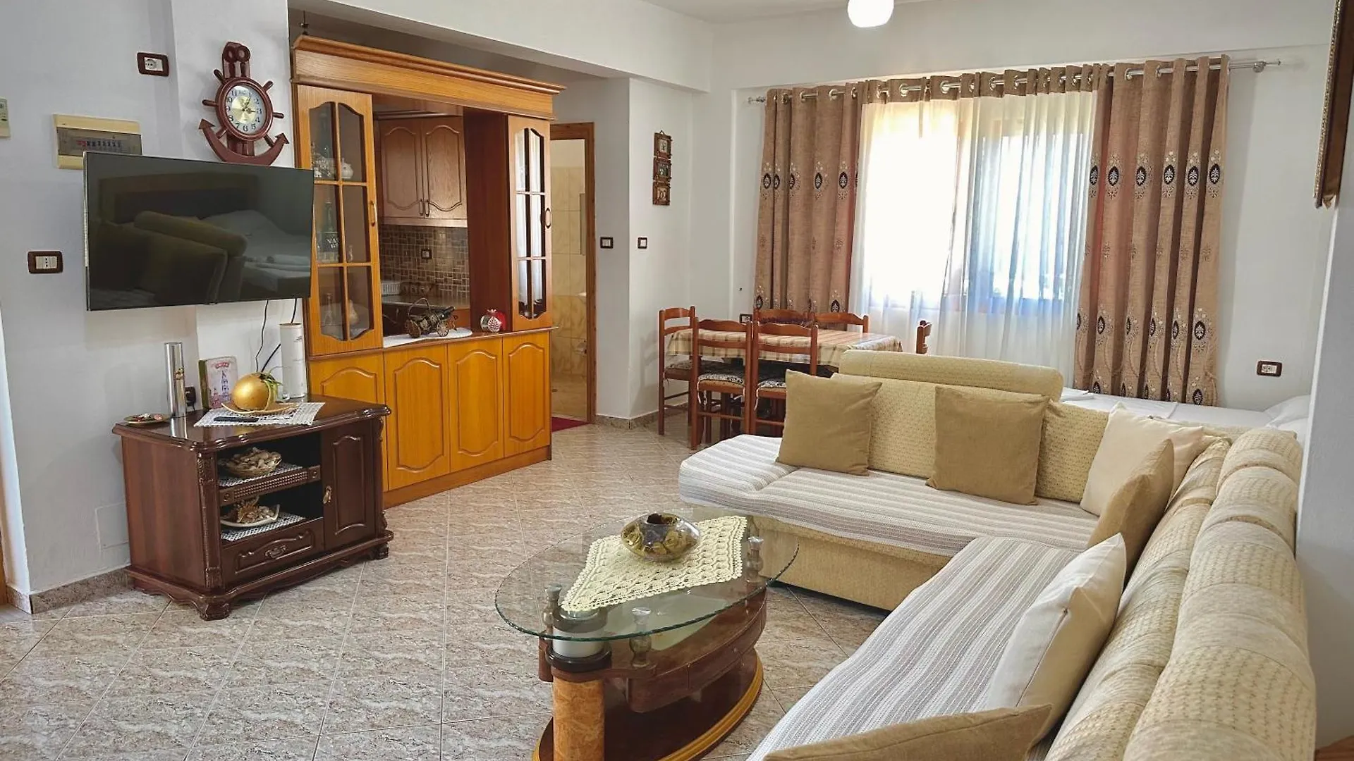 Albi'S Guesthouse Ksamil